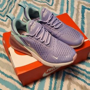 NIKE Air Max sneakers